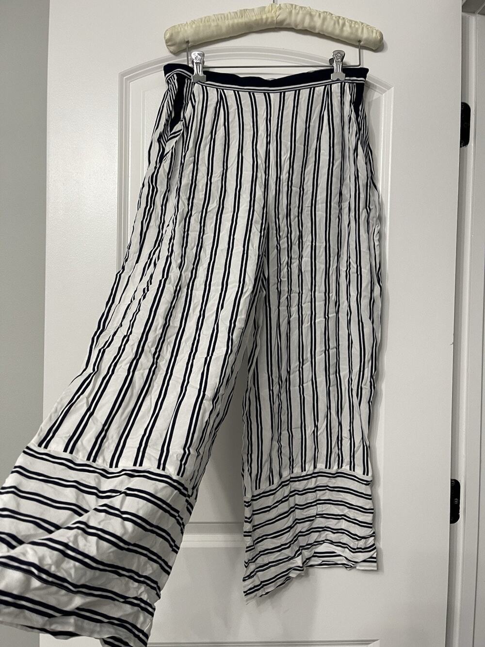 Quiet Luxury Whistles Black White Stripe Wide Leg Culotte Pants Trousers Sz 8